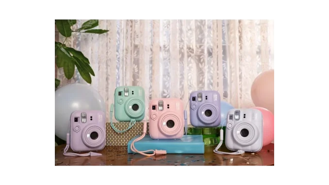Nový instax mini 13: Kreativita na dosah ruky