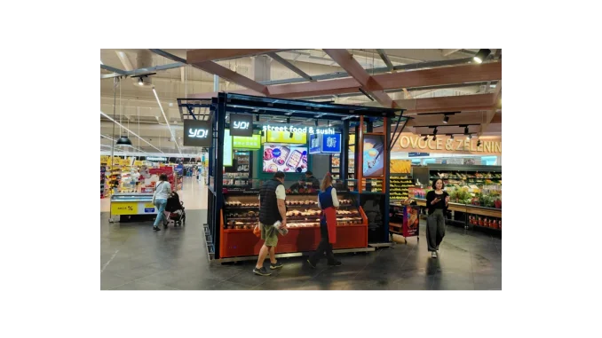 Sushi v Tesco: Novinka přímo na prodejně v Praze