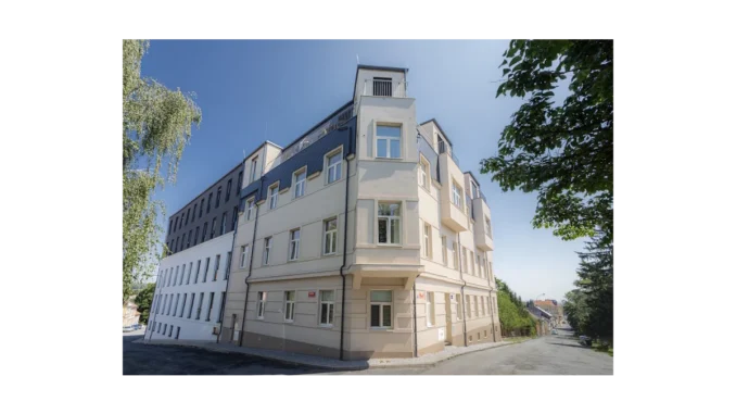 Jakeš rozšiřuje areál Strakosch o novou etapu
